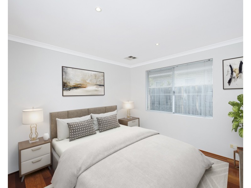 227 Peelwood Parade, Halls Head WA 6210