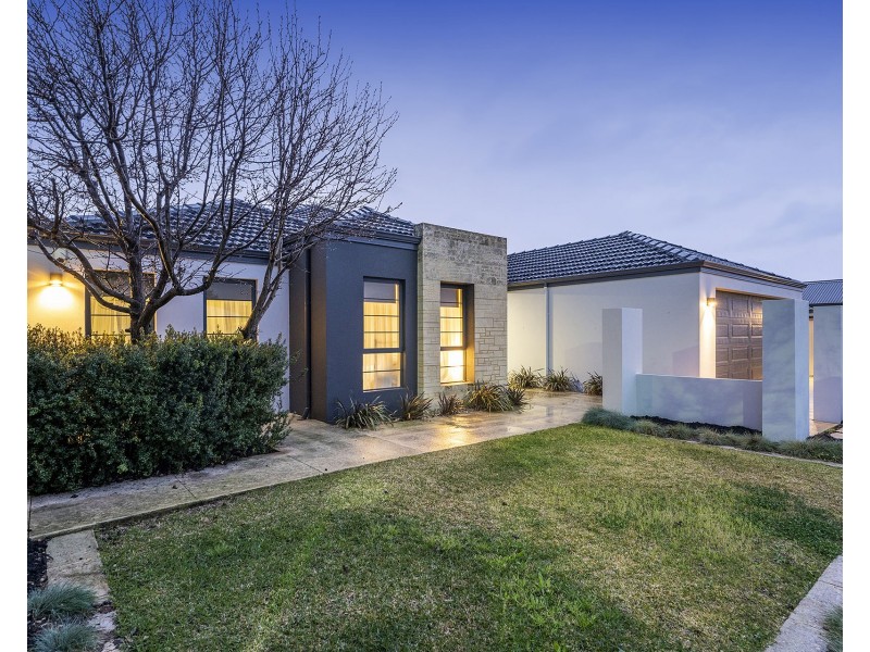 7 Tamar Break, Madora Bay WA 6210