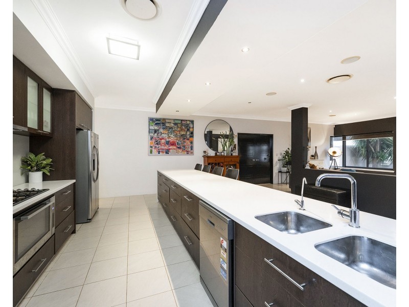 7 Tamar Break, Madora Bay WA 6210