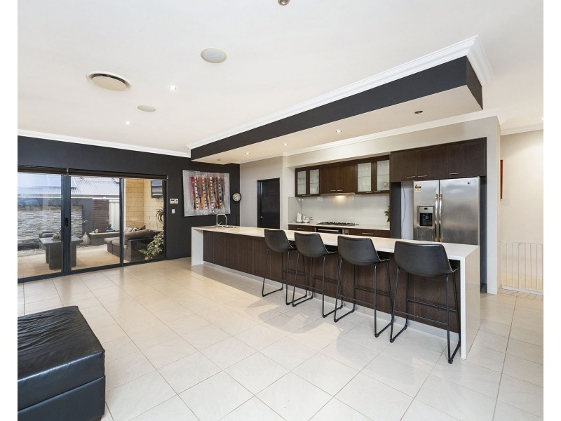 7 Tamar Break, Madora Bay WA 6210