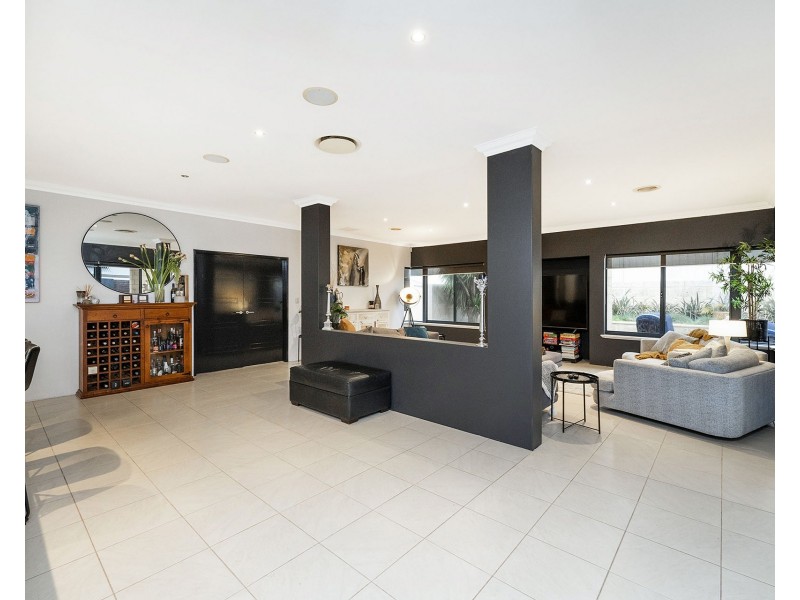 7 Tamar Break, Madora Bay WA 6210