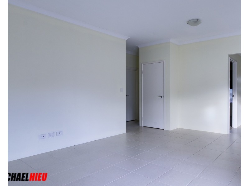 1/214 Wharf Street, Queens Park WA 6107