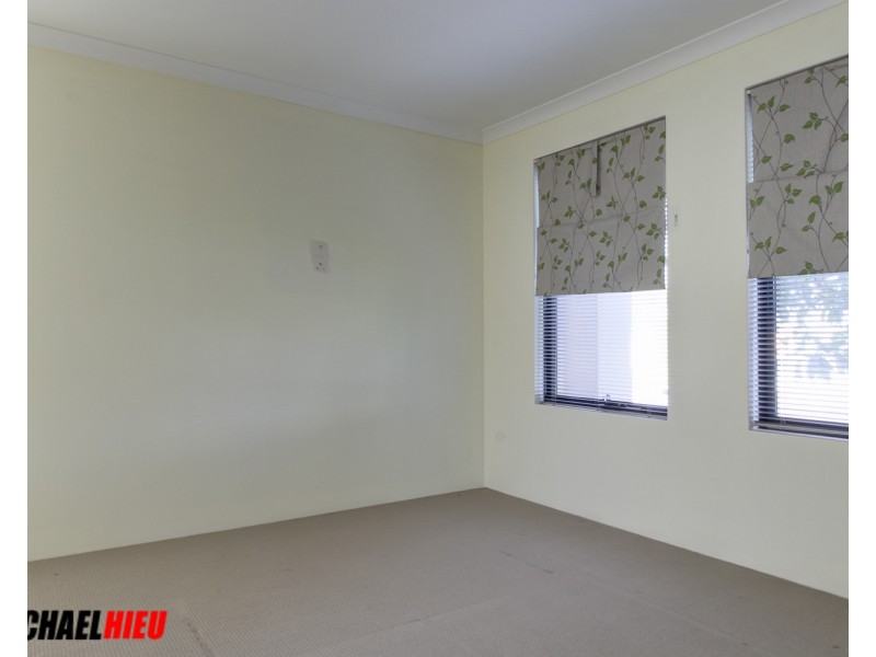 1/214 Wharf Street, Queens Park WA 6107