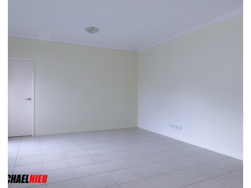 1/214 Wharf Street, Queens Park WA 6107