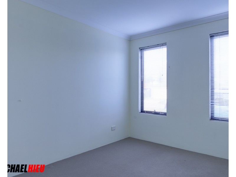 1/214 Wharf Street, Queens Park WA 6107