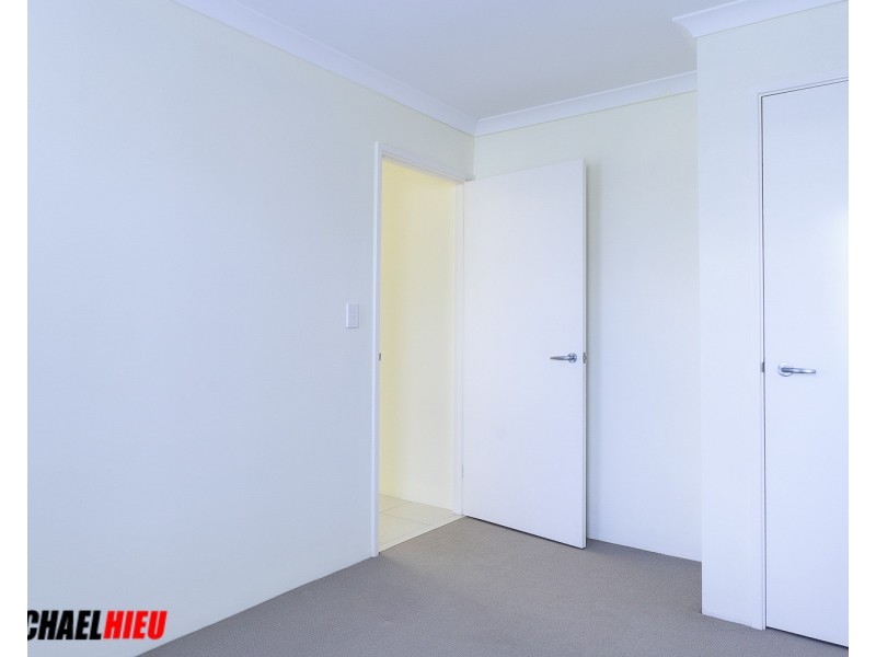 1/214 Wharf Street, Queens Park WA 6107