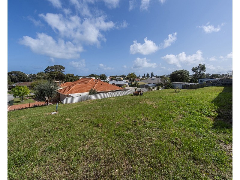 2 Atwick Court, Madora Bay WA 6210