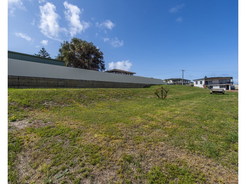 2 Atwick Court, Madora Bay WA 6210