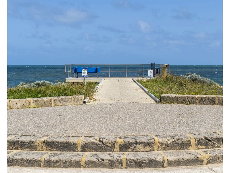 2 Atwick Court, Madora Bay WA 6210
