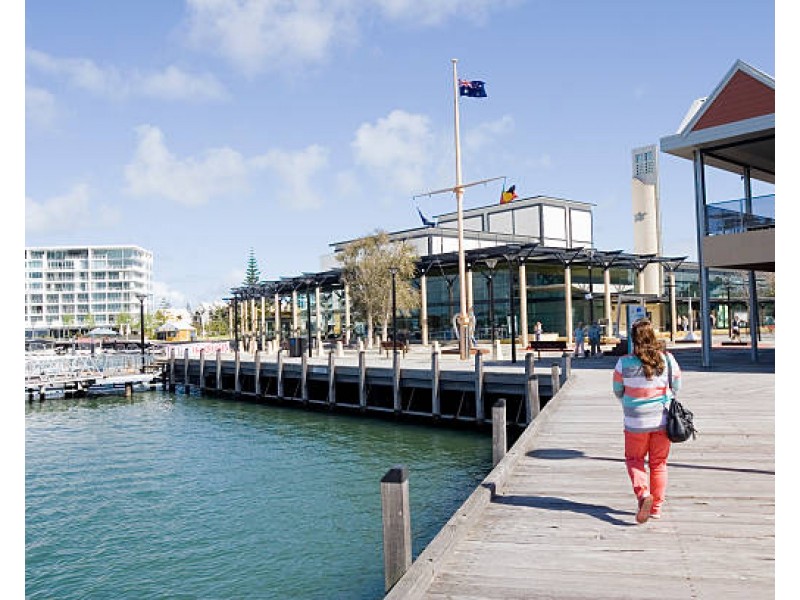 67 Queen Parade, Wannanup WA 6210