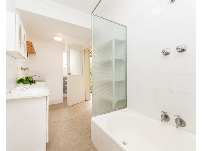 6/151 Fairway, Crawley WA 6009