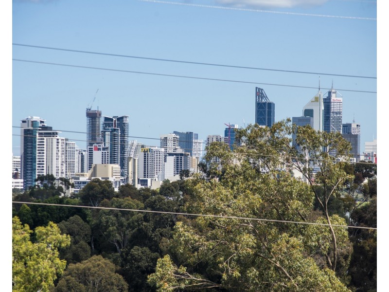 521/2 Rutland Avenue, Lathlain WA 6100