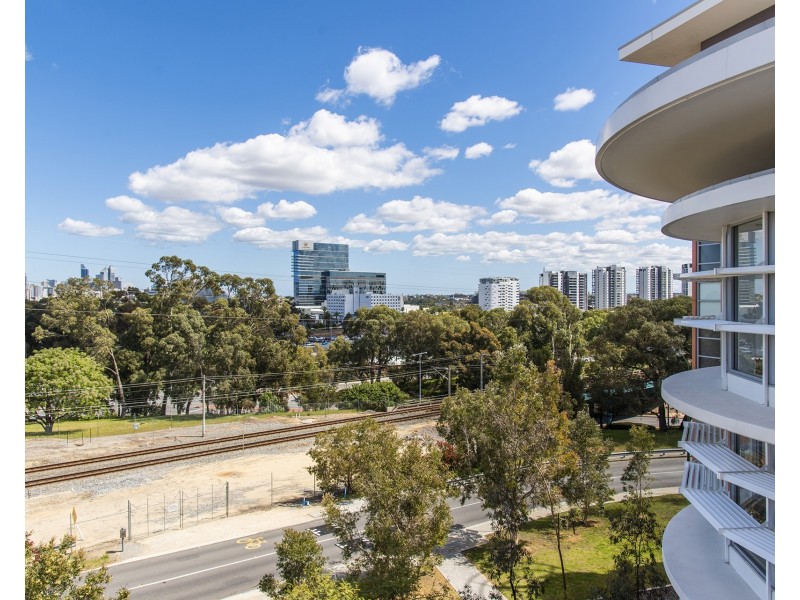 521/2 Rutland Avenue, Lathlain WA 6100