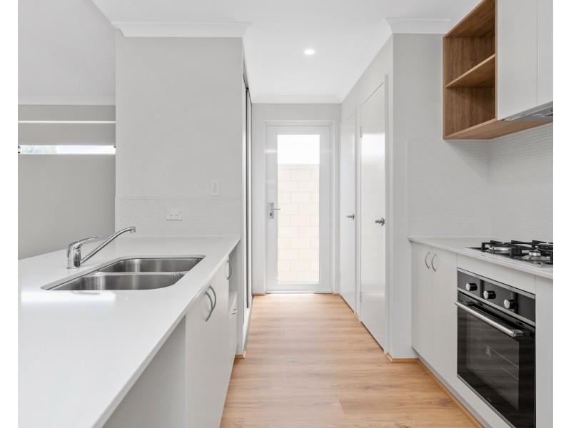 28 Bushlark Turn, Erskine WA 6210