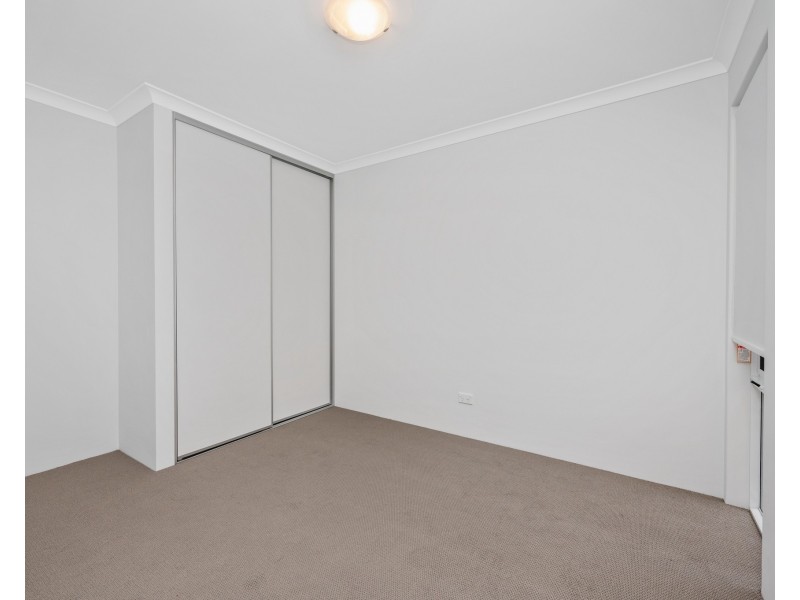 28 Bushlark Turn, Erskine WA 6210