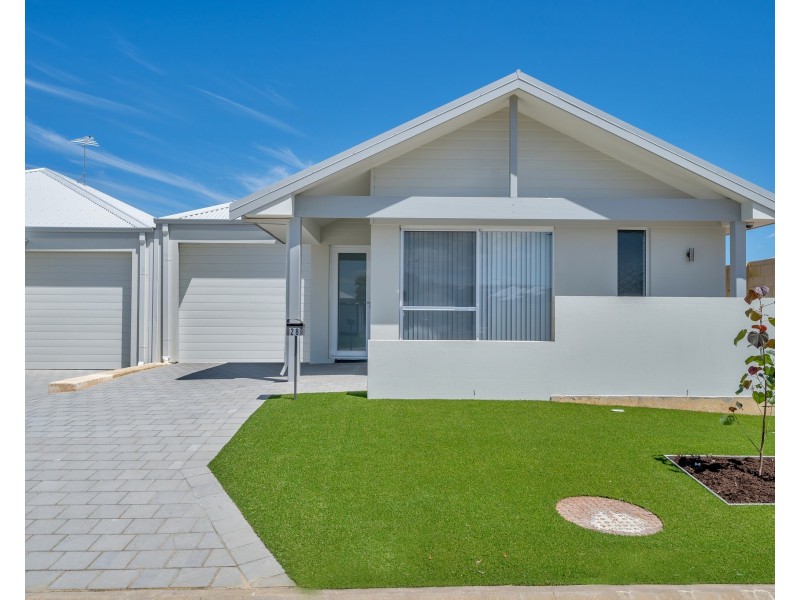 28 Bushlark Turn, Erskine WA 6210