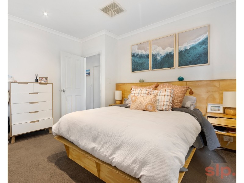 4 Indee Pass, Secret Harbour WA 6173