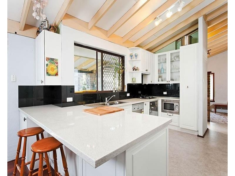 2 Gull Way, Yangebup WA 6164