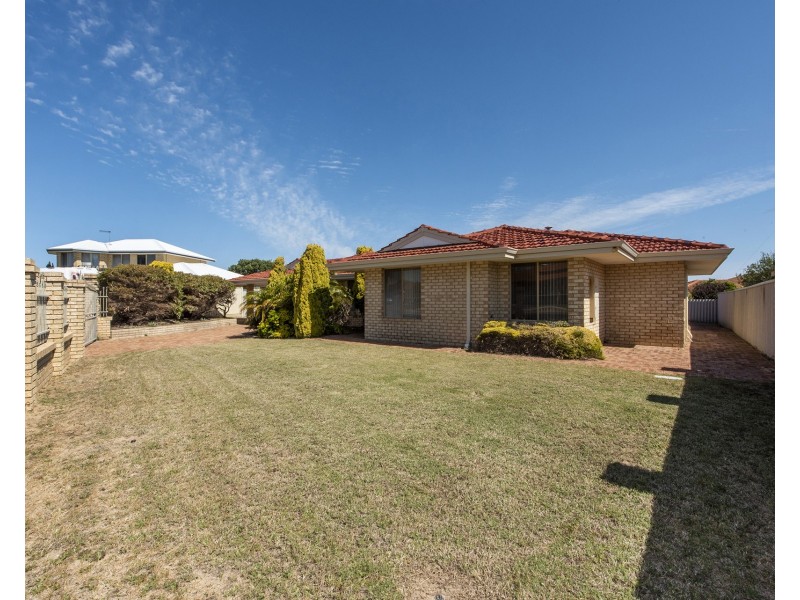5 Quadrant Rise, Halls Head WA 6210