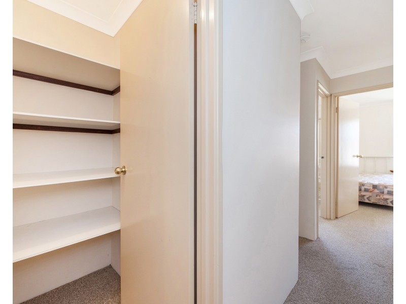 5 Quadrant Rise, Halls Head WA 6210