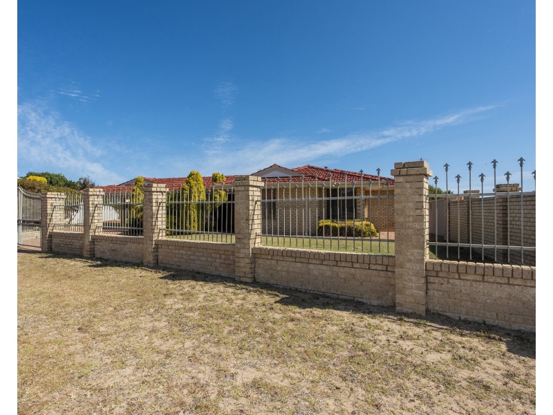 5 Quadrant Rise, Halls Head WA 6210