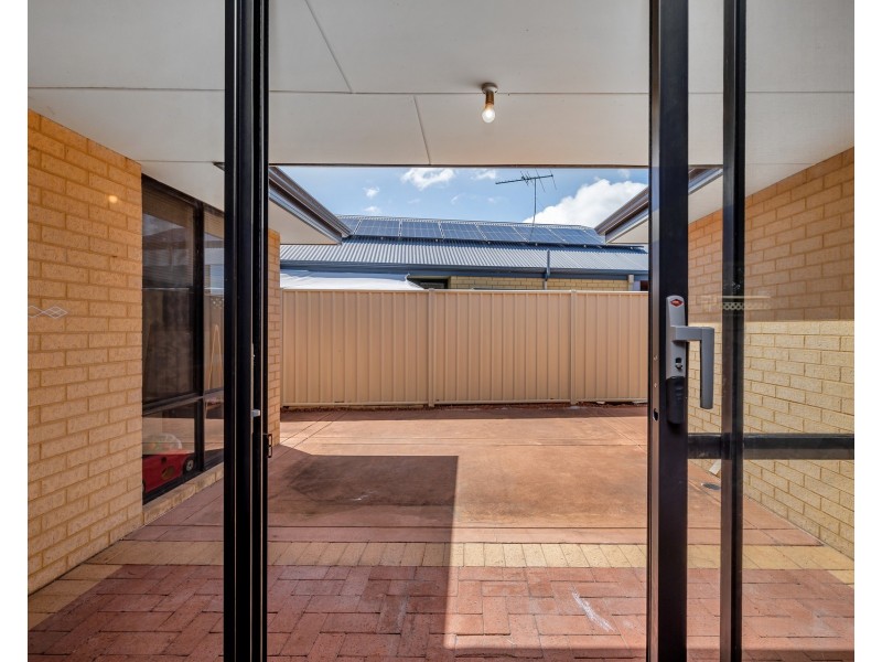 2 Keelia Vale, Lakelands WA 6180