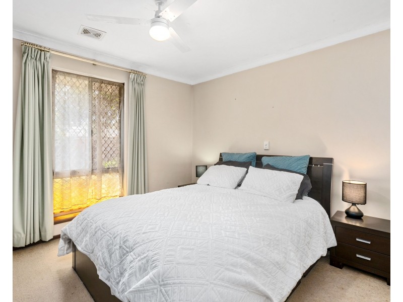 17 Chireton Place, Beechboro WA 6063