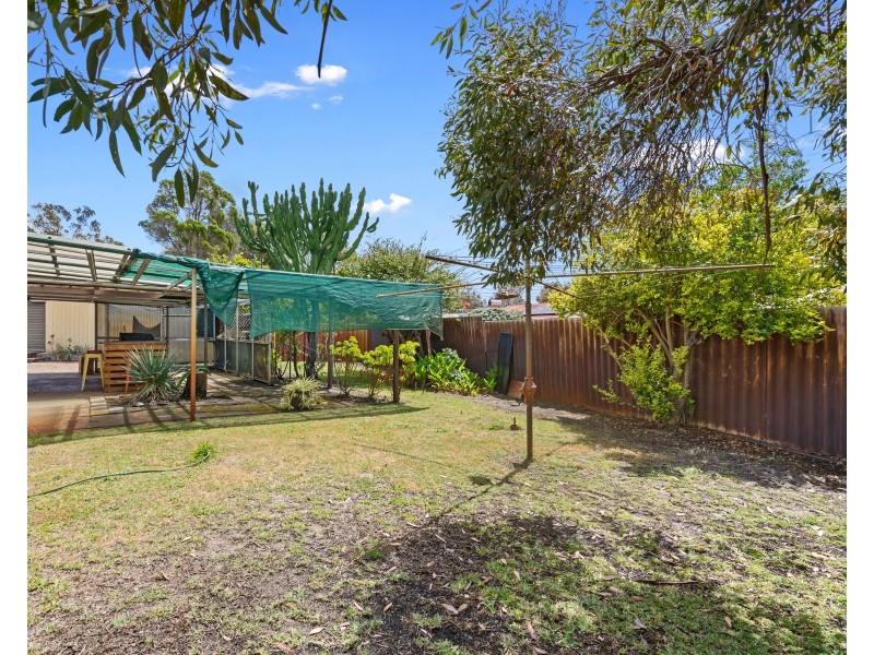 17 Chireton Place, Beechboro WA 6063