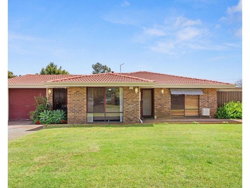 70 Freeland Way, Eden Hill WA 6054