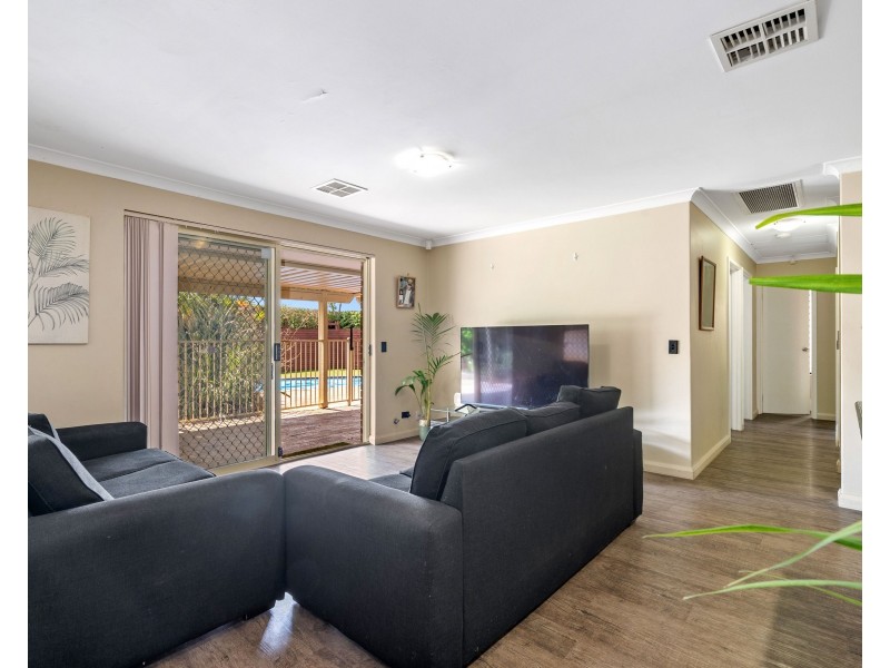 70 Freeland Way, Eden Hill WA 6054