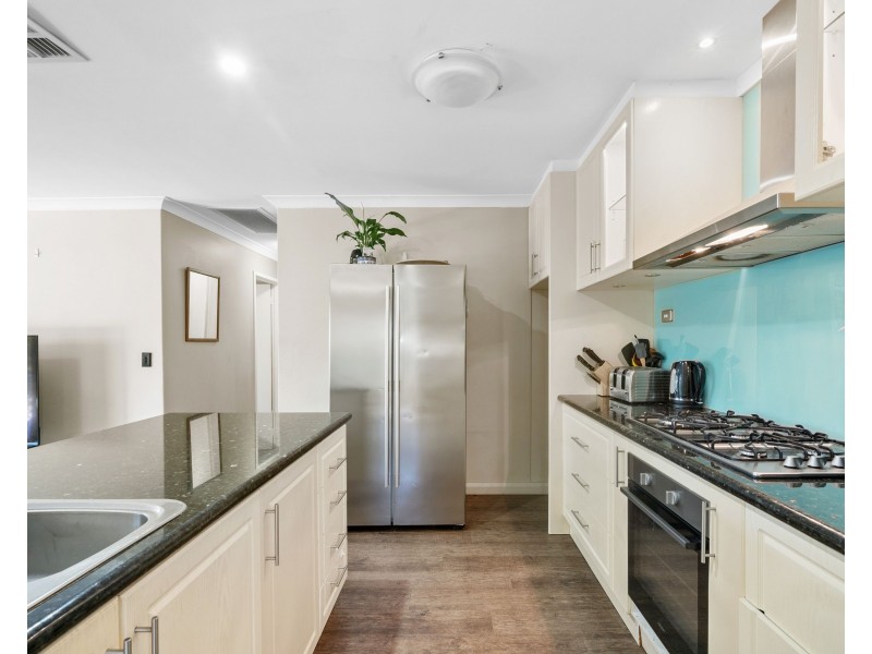 70 Freeland Way, Eden Hill WA 6054