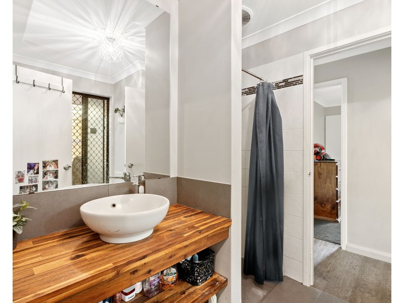 70 Freeland Way, Eden Hill WA 6054