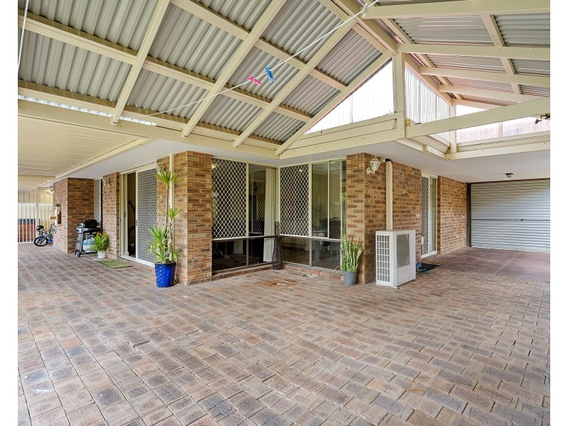 70 Freeland Way, Eden Hill WA 6054