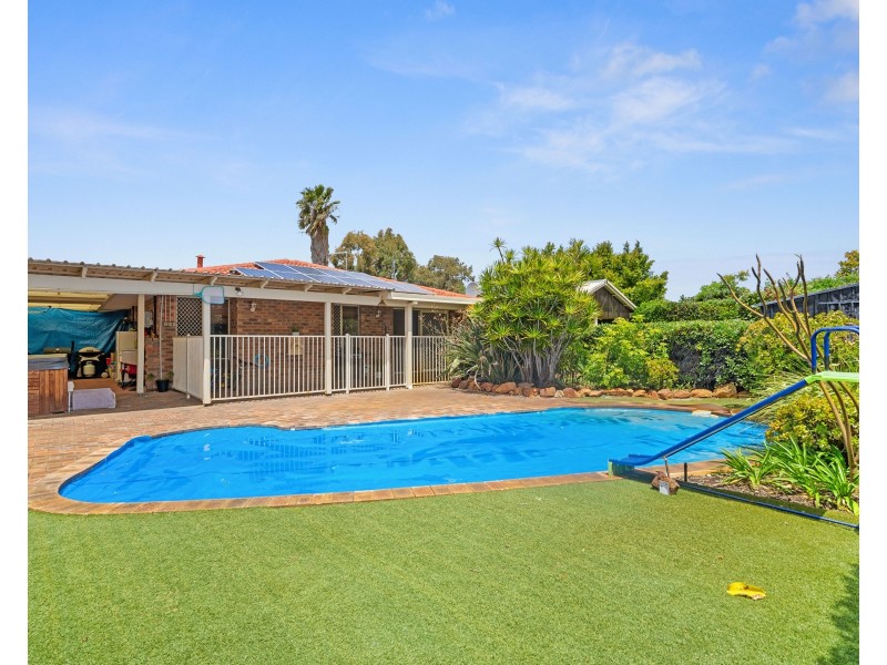 70 Freeland Way, Eden Hill WA 6054