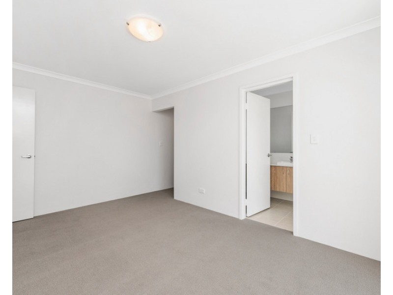 34 Bushlark Turn, Erskine WA 6210