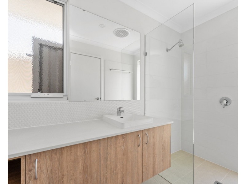 34 Bushlark Turn, Erskine WA 6210