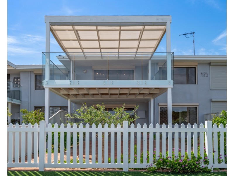 56B Halls Head Parade, Halls Head WA 6210