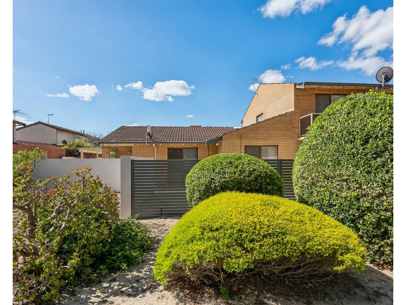 5/18 Flora Terrace, Watermans Bay WA 6020