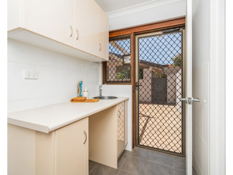 5/18 Flora Terrace, Watermans Bay WA 6020