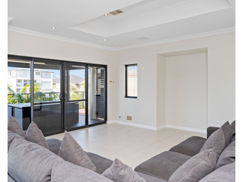 12 Gael Place, Dudley Park WA 6210