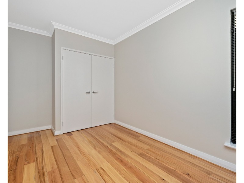 12 Gael Place, Dudley Park WA 6210