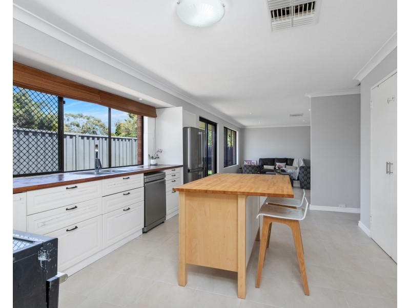 29 Plover Drive, Yangebup WA 6164