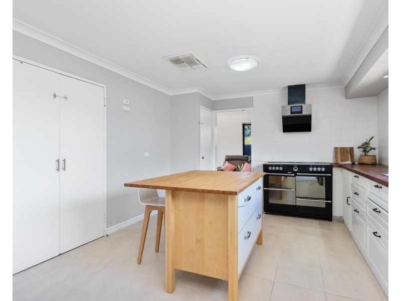 29 Plover Drive, Yangebup WA 6164