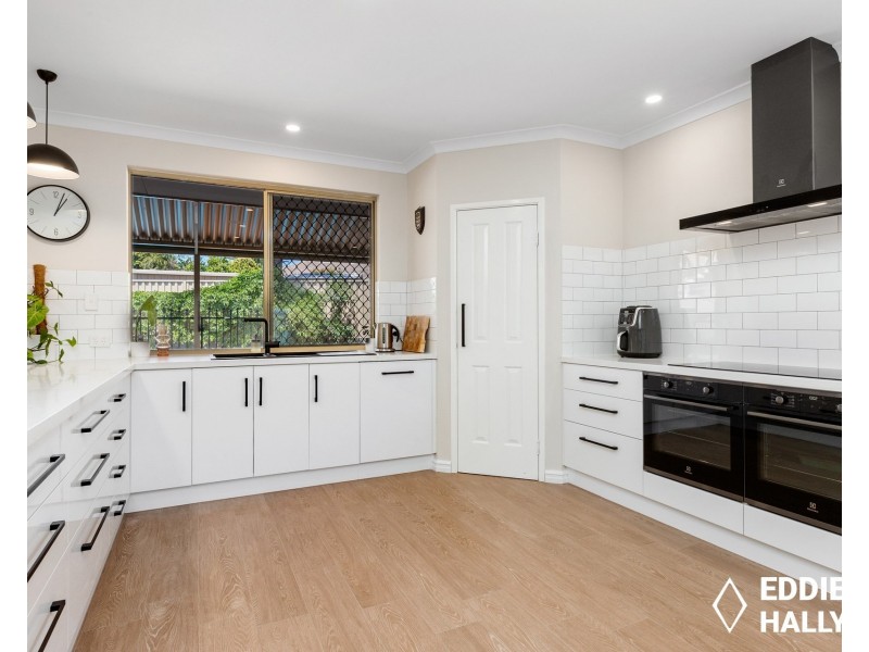 4 Hunnicutt Close, Yangebup WA 6164