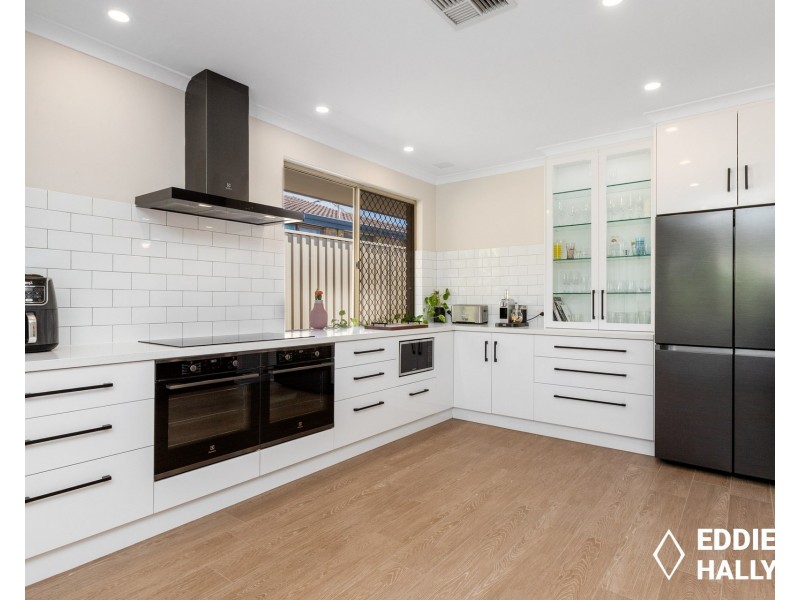 4 Hunnicutt Close, Yangebup WA 6164