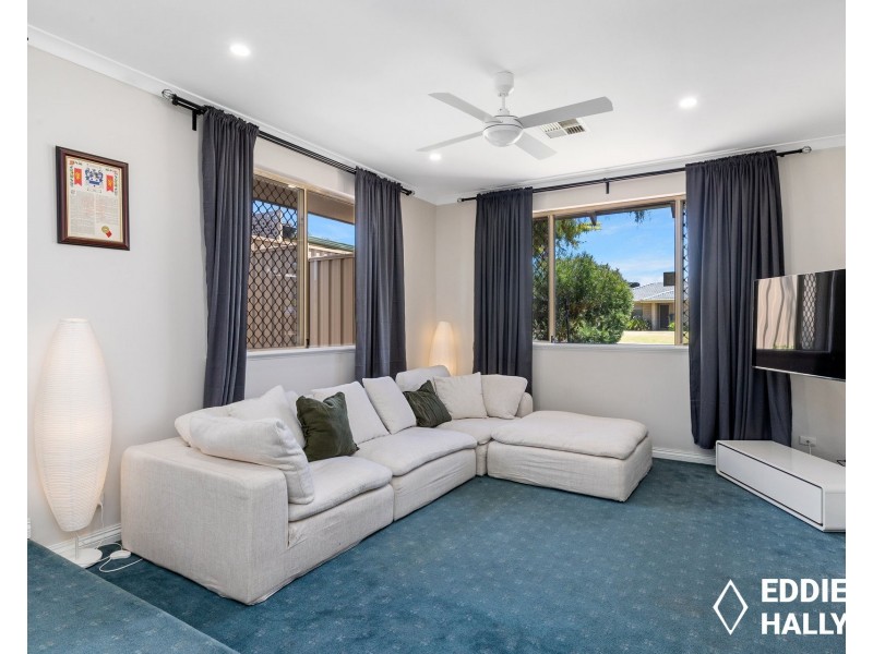 4 Hunnicutt Close, Yangebup WA 6164