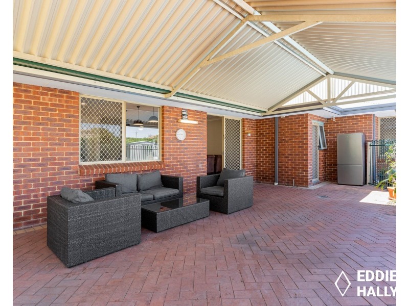 4 Hunnicutt Close, Yangebup WA 6164