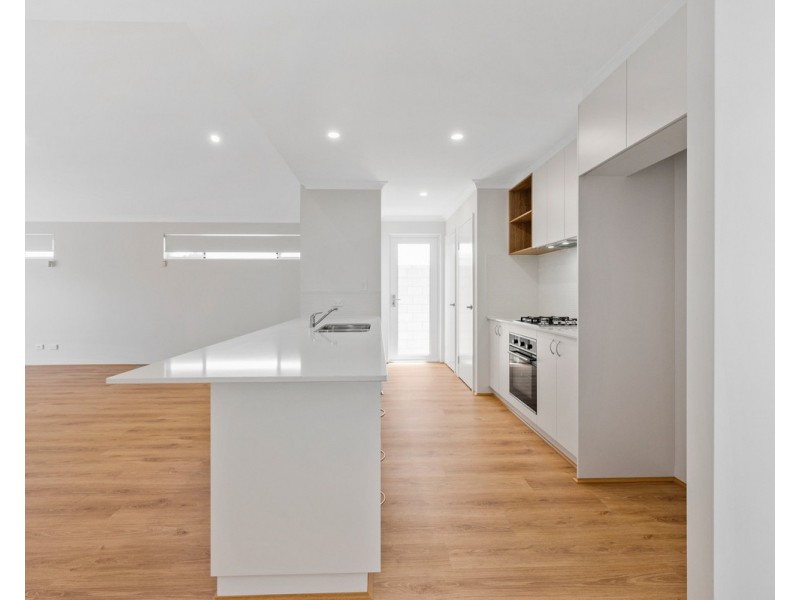 42 Bushlark Turn, Erskine WA 6210