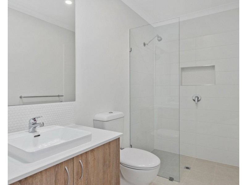 42 Bushlark Turn, Erskine WA 6210