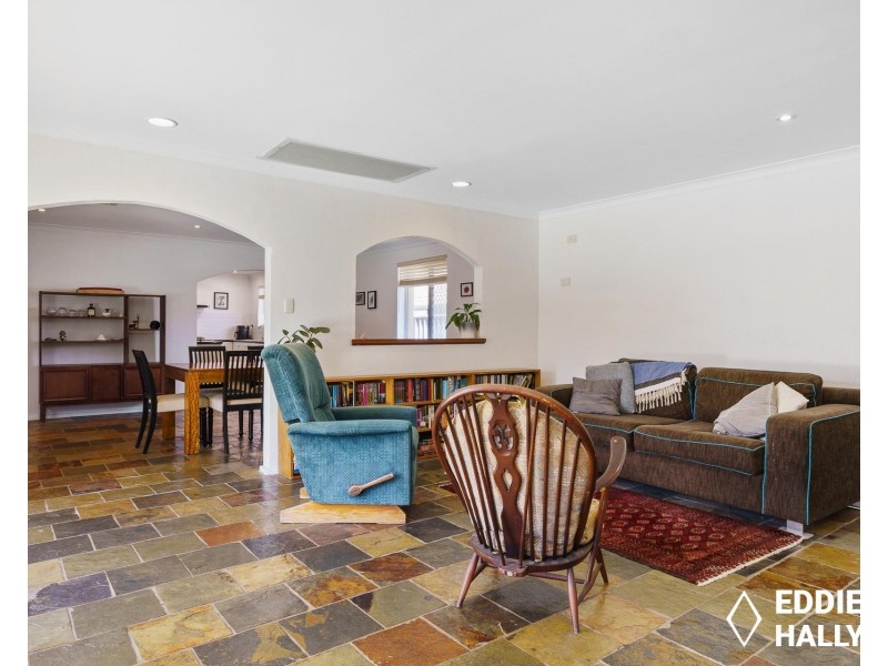 11 Maritime Avenue, Kardinya WA 6163